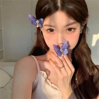 美女蛇岛求生